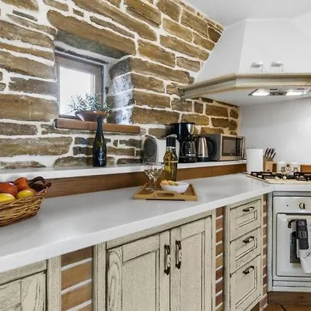 Mario Apartman