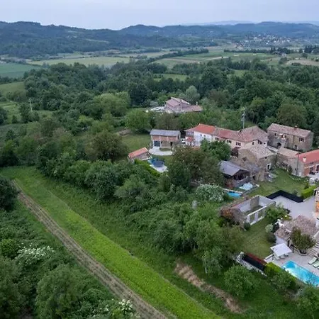 Mario Apartman